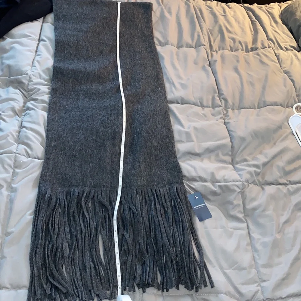 🧣86” Super soft Lucky brand scarf. NWT - Picture 4 of 6